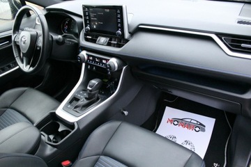 Toyota RAV4 V SUV 2.5 Hybrid Dynamic Force 218KM 2021 Toyota RAV-4 SELECTION 2.5 HYBRID Salon Polska, zdjęcie 18
