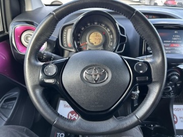 Toyota Aygo II Hatchback 3d Facelifting 1.0 VVT-i 72KM 2019 Toyota Aygo 1.0 VVT-i Prime X-cite II (2014-) Toyo, zdjęcie 14