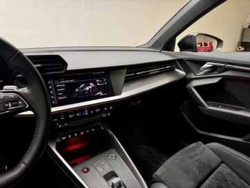 Audi A3 8Y RS Sportback 2.5 TFSI 400KM 2024 Audi RS3 Sportback TFSI Quattro 2024 2.5 Benzyna 400KM, zdjęcie 13