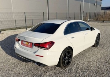 Mercedes Klasa A W177/V177 Sedan 2.0 220 190KM 2019 Mercedes-Benz Klasa A A 220 2.0 BENZ 190 KM 2019r 83.000 km Warszawa, zdjęcie 4