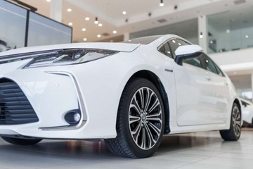 Toyota Corolla XII Sedan 1.8 Hybrid 122KM 2021 Toyota Corolla 1.8 Hybrid Comfort Style Tech 1.8 Hybryda 122KM, zdjęcie 17