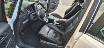Opel Zafira B 1.9 CDTI ECOTEC 150KM 2010 Opel Zafira B 1.9 cdti 150ps OPC Line 7-os lift Xenon skory Efektowna !, zdjęcie 13