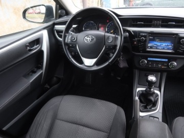 Toyota Corolla X Sedan Facelifting 1.6 Valvematic 132KM 2014 Toyota Corolla 1.6 Valvematic, Salon Polska, zdjęcie 6