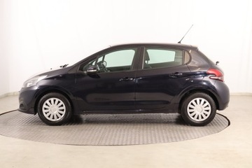 Peugeot 208 I Hatchback 5d Facelifting 1.2 PureTech 82KM 2015 Peugeot 208 1.2 PureTech, Salon Polska, Klima, zdjęcie 2