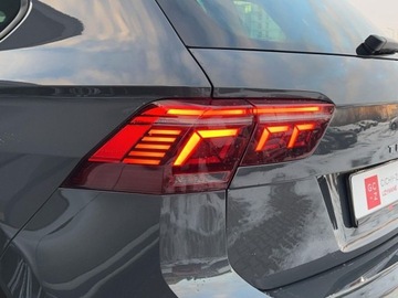 Volkswagen Tiguan II SUV Facelifting 2.0 TDI 200KM 2022 Volkswagen Tiguan 2.0TDI 200KM UrbanSport DSG 4x4 SerwisASO Acc Matrix Kes, zdjęcie 36