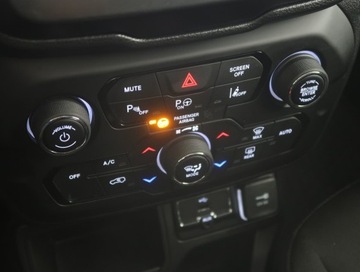 Jeep Renegade SUV Facelifting 1.0 GSE T3 Turbo 120KM 2019 Jeep Renegade 1.0 T-GDI, Salon Polska, Serwis ASO, zdjęcie 11