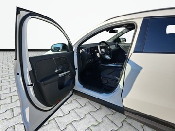 Mercedes GLA II Off-roader 1.3 180 136KM 2023 Mercedes-Benz GLA Mercedes-Benz GLA 180 1.3 Benzyna 136KM, zdjęcie 9