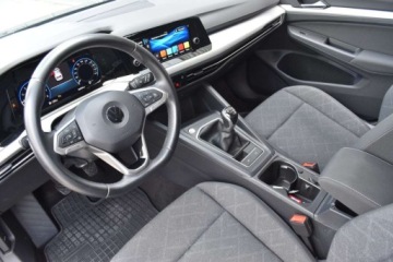 Volkswagen Golf VIII Hatchback 1.5 TSI EVO 130KM 2022 Volkswagen Golf SalonPL TSI 150KM ACC ALU LED LaneAssist Climatronic Ambi, zdjęcie 8