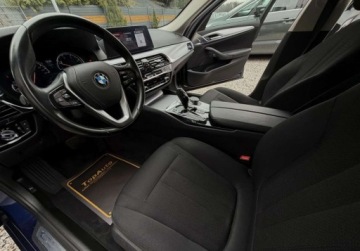 BMW Seria 5 G30-G31 Touring 520d 190KM 2018 BMW Seria 5 2.0D 190KM navi gwarancja LED AUTOMAT bezwypadkowy, zdjęcie 17
