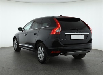 Volvo XC60 I SUV Facelifting 2.0 D4 DRIVE-E 190KM 2016 Volvo XC60 D4, Salon Polska, Serwis ASO, 187 KM, zdjęcie 3