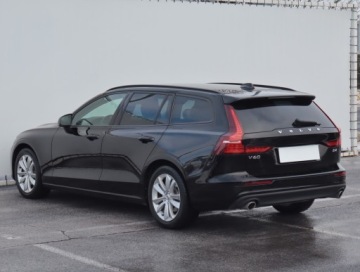 Volvo V60 II  Kombi 2.0 D4 190KM 2019 Volvo V60 D4 2.0, Salon Polska, Serwis ASO, zdjęcie 3