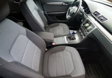 Volkswagen Passat B7 Variant 2.0 TDI CR DPF BlueMotion 140KM 2012 Volkswagen Passat 2.0 TDI Comfortline, Super Stan 2.0 Diesel 140KM, zdjęcie 13