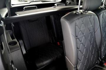 Peugeot 5008 II Crossover Facelifting 1.6 PureTech 180KM 2022 Peugeot 5008 GT kamera Skora adc Nawi PANORAMA bli, zdjęcie 26