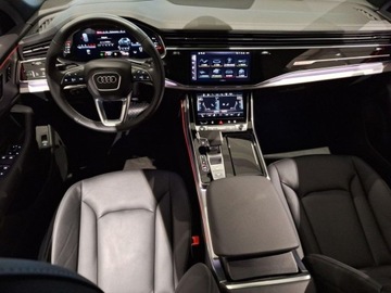 Audi Q8 SUV 3.0 45 TDI 231KM 2025 Audi Q8 Hak Head Up Pakiet Asystentow 3.0 Diesel 231KM, zdjęcie 10