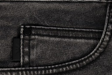 EMPORIO ARMANI męskie jeansy DENIM NERO SLIM IT40