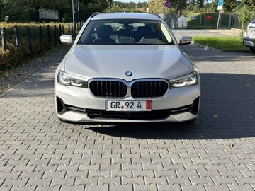 BMW Seria 5 G30-G31 Touring Facelifting 3.0 530d 286KM 2020 2020-10 BMW 530d LCI xDrive Touring 65.000 km BEZWYPADKOWY FV 23%, zdjęcie 2