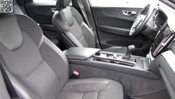 Volvo XC60 II Crossover D3 150KM 2019 Volvo XC 60 Zakupiony w Salonie Polskim - Serwisowany 2.0 Diesel 150KM, zdjęcie 4