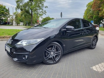 Honda Civic IX Hatchback 5d 2.2 i-DTEC 150KM 2012 HONDA CIVIC IX 5d 2.2 i-DTEC 150KM, Manual, Kamera, Climatronic, zdjęcie 2