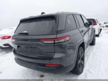 Jeep Grand Cherokee V 2024 Jeep Grand Cherokee Altitude x, 2024r., 4X4, 3.6L 3.6 Benzyna 293KM, zdjęcie 3