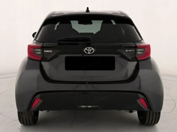 Toyota Yaris IV Hatchback Facelifting 1.5 Hybrid Dynamic Force 130KM 2025 Od ręki - Executive 1.5 Hybrid 130KM | Podgrzewane fotele!, zdjęcie 4