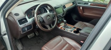 Volkswagen Touareg II 2012 Volkswagen Touareg II 3.0 VW 7P TSI HYBRID 2012, zdjęcie 2