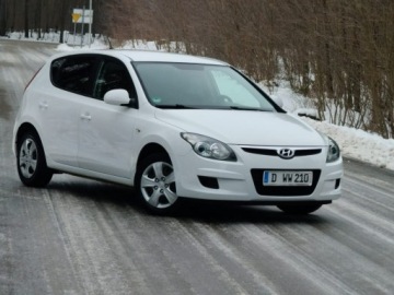 Hyundai i30 I Hatchback 1.4 109KM 2009 Hyundai i30 I 1.4 Benzyna 109KM Manual, zdjęcie 7