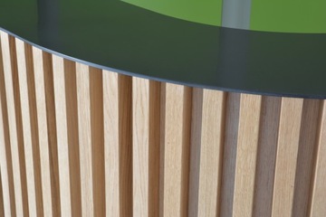 Стойка ресепшн R162 рейка 200х110см