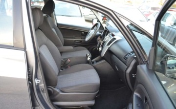 Kia Venga Mikrovan 1.4 DOHC CVVT 90KM 2010 Kia Venga Bezwypadkowe - Niski przebieg - zarejestrowane Faktura Vat marza, zdjęcie 30