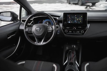 Toyota Corolla XII Sedan 1.8 Hybrid 122KM 2022 Toyota Corolla 1.8 Hybrid, Salon Polska, zdjęcie 2