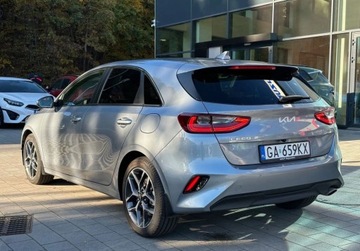 Kia Ceed III Hatchback Facelifting  1.5 T-GDI 140KM 2024 Kia Ceed MY25 Business Line 140KM 7DCT automat, dostepny od reki w Gdyni, zdjęcie 6