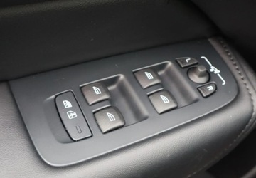 Volvo XC60 II Crossover Facelifting 2.0 B5 250KM 2024 Volvo XC 60 B5 AWD Hybrid Benzyn 25014KM Plus Dark LIFT Android Salon POLS, zdjęcie 22