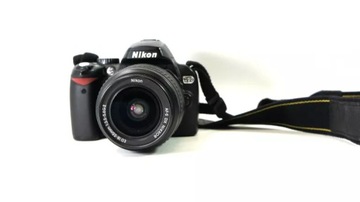 LUSTRZANKA NIKON D60 OPIS