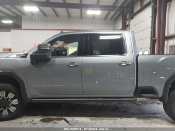  GMC Sierra 2024r., 3500HD Denali, od ubezpieczalni 6.6 Diesel 470KM, zdjęcie 2