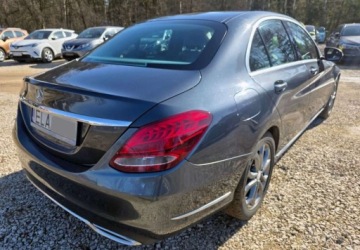 Mercedes Klasa C W205 Limuzyna 180 156KM 2016 Mercedes-Benz Klasa C Mercedes-Benz Klasa C 1.6 Benzyna 156KM, zdjęcie 14