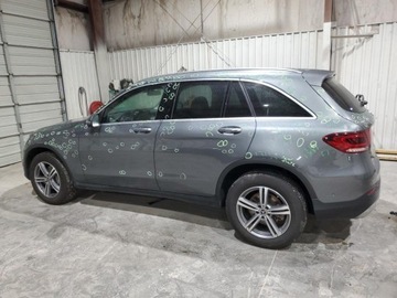 Mercedes GLC C253 2021 Mercedes-Benz GLC 300 2021 2.0l 2.0 Benzyna 255KM, zdjęcie 1