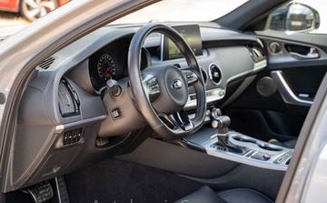 Kia Stinger Liftback 3.3 T-GDi 366KM 2018 Kia Stinger Kia Stinger 3.3T - GDI V6 GT AWD 3.3 Benzyna 366KM, zdjęcie 12