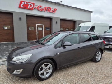 Opel Astra J Sports Tourer 1.4 Turbo ECOTEC 140KM 2012 Opel Astra Sliczna 1.4 b Ful Opcja Bezwypadkowa Zarejestrowana Gwarancja, zdjęcie 3