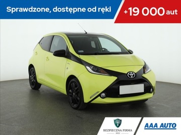 Toyota Aygo II Hatchback 5d 1.0 VVT-i 69KM 2016 Toyota Aygo 1.0 VVT-i, Salon Polska, Serwis ASO