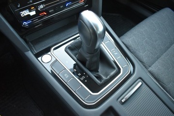 Volkswagen Passat B8 Variant Facelifting 1.5 TSI EVO 150KM 2023 Volkswagen Passat Bezwypadkowy / Salon Polska /, zdjęcie 24