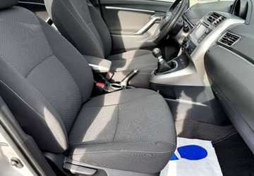 Toyota Verso Minivan 2.0 D-4D 126KM 2013 Toyota Verso 2.0 125 km Kamera cofania Nawigacja tempomat Klimatronik GWAR, zdjęcie 13