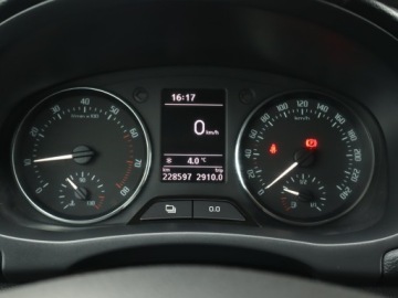 Skoda Fabia II Kombi Facelifting 1.2 TSI 85KM 2014 Skoda Fabia 1.2 TSI, Salon Polska, Klima, zdjęcie 10