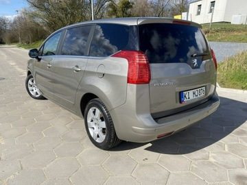 Peugeot 5008 I Minivan 1.6 HDi FAP 115KM 2013 Peugeot 5008 Opłacony 1.6 e-HDI 114 KM Automat, zdjęcie 3