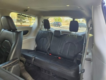 Chrysler Pacifica II 3.6 V6 Hybrid 264KM 2018 Chrysler Pacifica Hybrid 3.6 f.vat Pacifica Hybri, zdjęcie 13