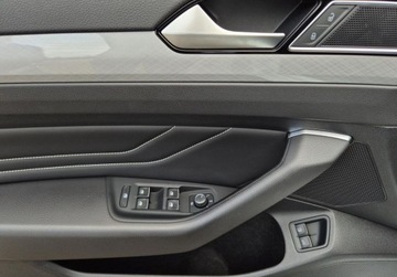 Volkswagen Passat B8 GTE Variant Facelifting 1.4 TSI Plug-In-Hybrid 218KM 2022 Volkswagen Passat GTE 1.4TSI Plug-IN Hybrid 218KM Hak Led ACC Kamera El.Kl, zdjęcie 13