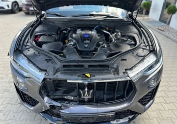 Maserati Levante 3.0 GDI V6 430KM 2023 Maserati Levante 3.0B 430KM 2023r. Modena S Q4 auto zarejestrowane i ubezp, zdjęcie 9