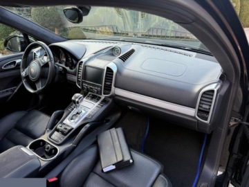 Porsche Cayenne II SUV 4.8 V8 420KM 2014 Porsche Cayenne 4.8 Benzyna 420KM 4x4 2014r, zdjęcie 20