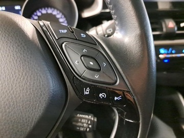 Toyota C-HR I Crossover Facelifting 1.8 Hybrid 122KM 2023 Toyota C-HR 1.8 Hybrid GPF Comfort Toyota C-HR, 1., zdjęcie 21