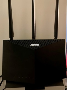 Держатель маршрутизатора Asus RT-AX86U Настенная вешалка Прочное настенное крепление