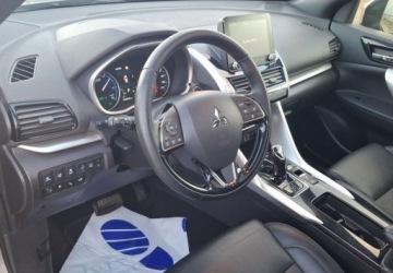 Mitsubishi Eclipse Cross 2021 Mitsubishi Eclipse Cross 2.4 PHEV Instyle Plus 2.4 Benzyna 98KM, zdjęcie 19
