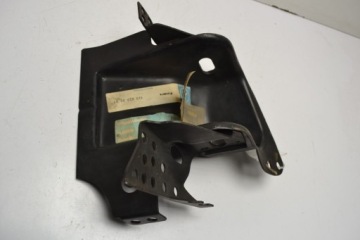 Mercedes W123 Розетка маятника, переднее правое крепление